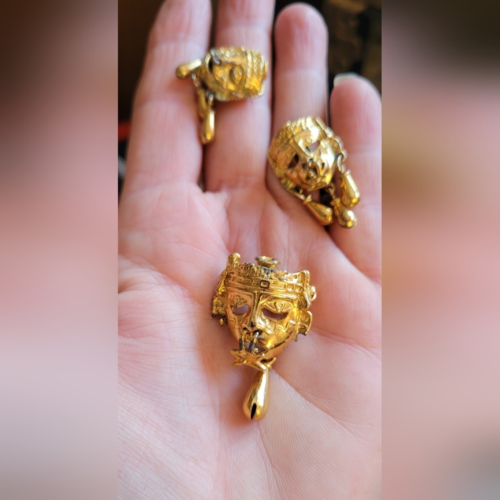 Maribel's Mexico~Vintage~Mayan God Clip on Earrings & Brooch